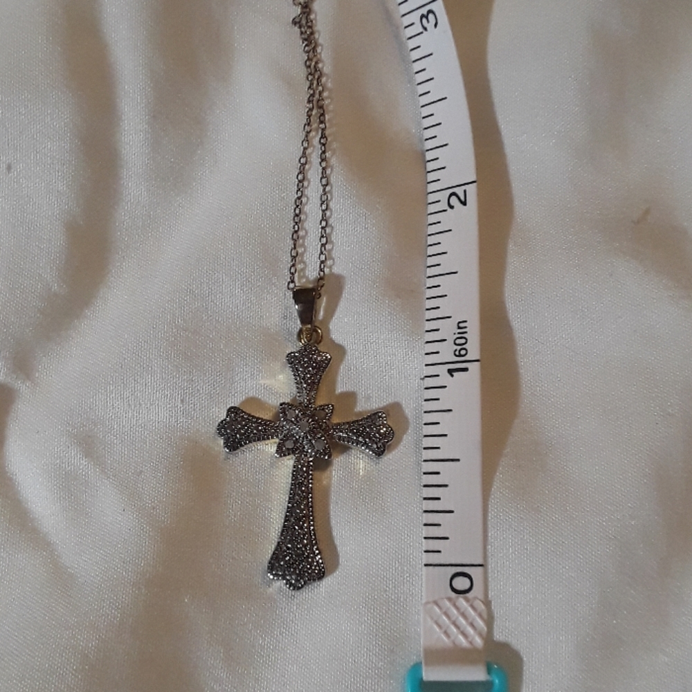 👻FLASH SALE Cross necklass - Picture 3 of 6